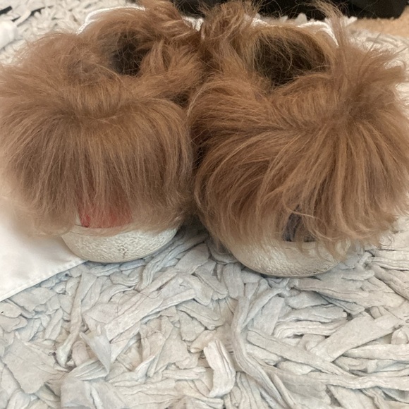 Authentic Gucci Shoes - Picture 3 of 5